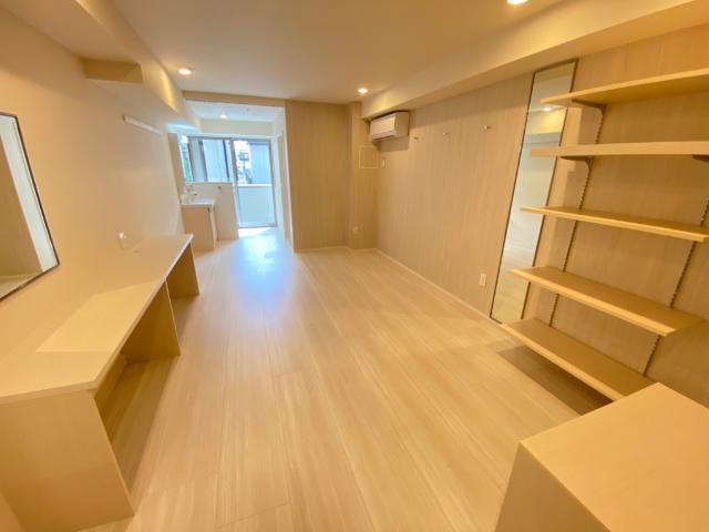 オータムスイート103号室 リビング