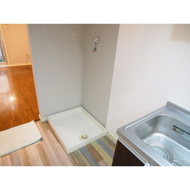 サザングラス105号室 室内洗濯機置場