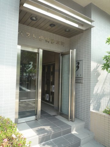 ベスト伊勢佐木町303号室 エントランス