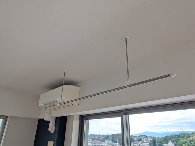 ザ・パークハウス上麻生613号室 リビング　室内用物干しあり　2025年10月撮影