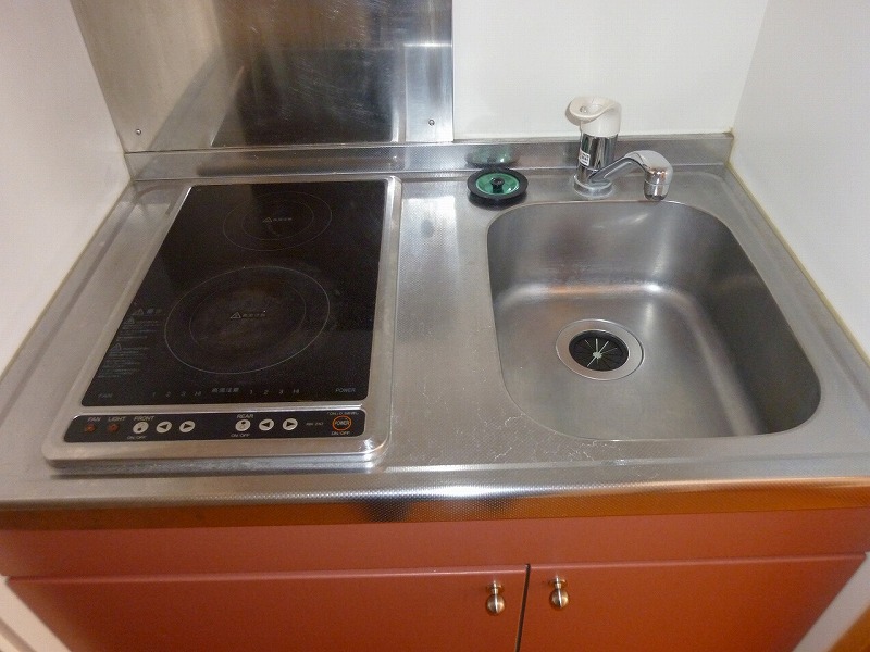 レオパレスララハウス101号室 2口電気コンロ
