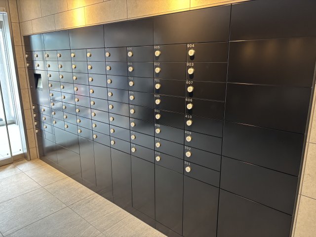 ジェノヴィア小村井0503号室 メールボックス・宅配ボックス