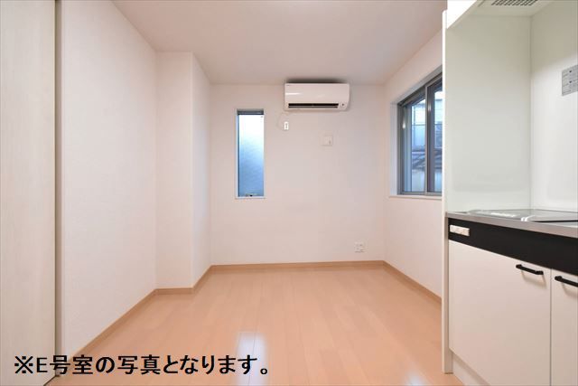 Ａｖａｎｃｅ春日町 リビング