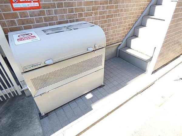 イルマーレ東向島1階 ナチュラルな印象の室内