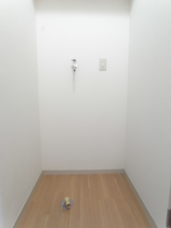 マロンカーサ1階 洗濯機置き場