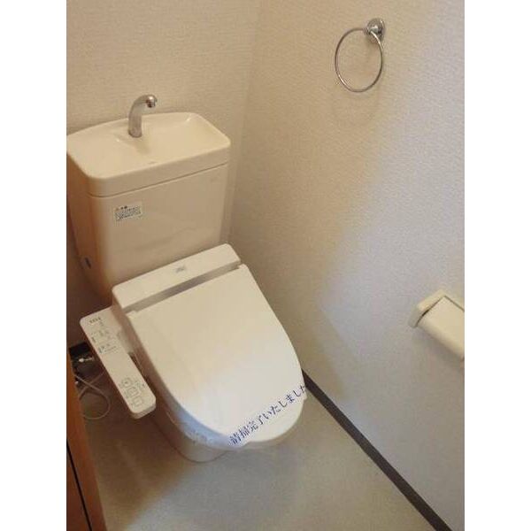 メゾンT・M0102号室 トイレ