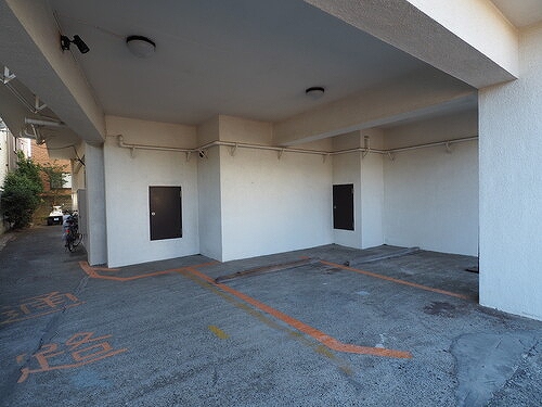 江ノ島シーサイドマンション 敷地内駐車場