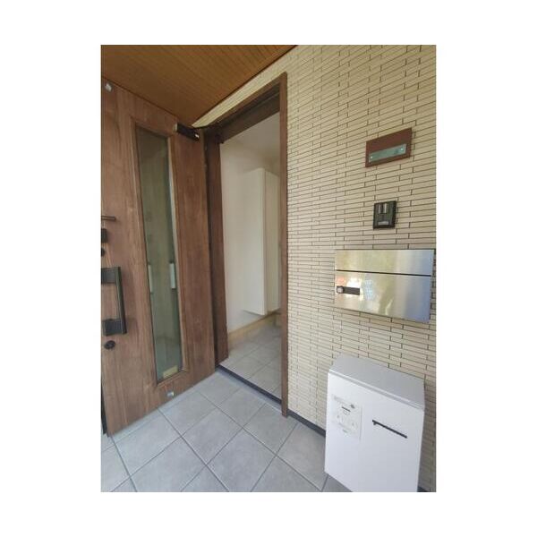 フォレストガーデン西新井3 玄関