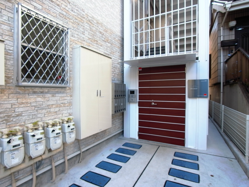 リブリ・ヒロ二子3階 エントランス