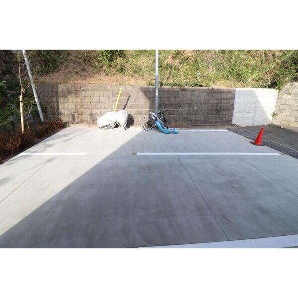 COZY　VILLA　北鎌倉 駐車場