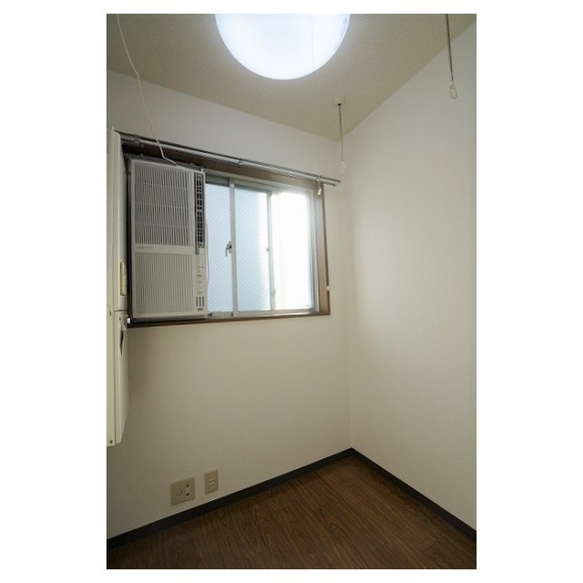 ダイヤモンドレジデンス湯島 洋室