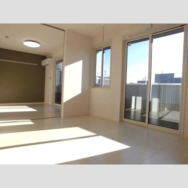 ロハス宮本町303号室 LDK