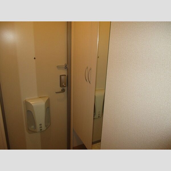 サニーフラット102号室 シューズボックス