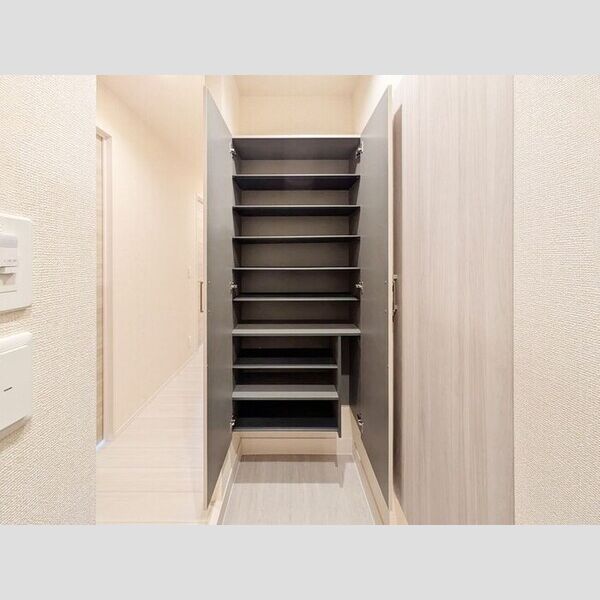 D-ROOMおゆみ野中央2丁目 玄関