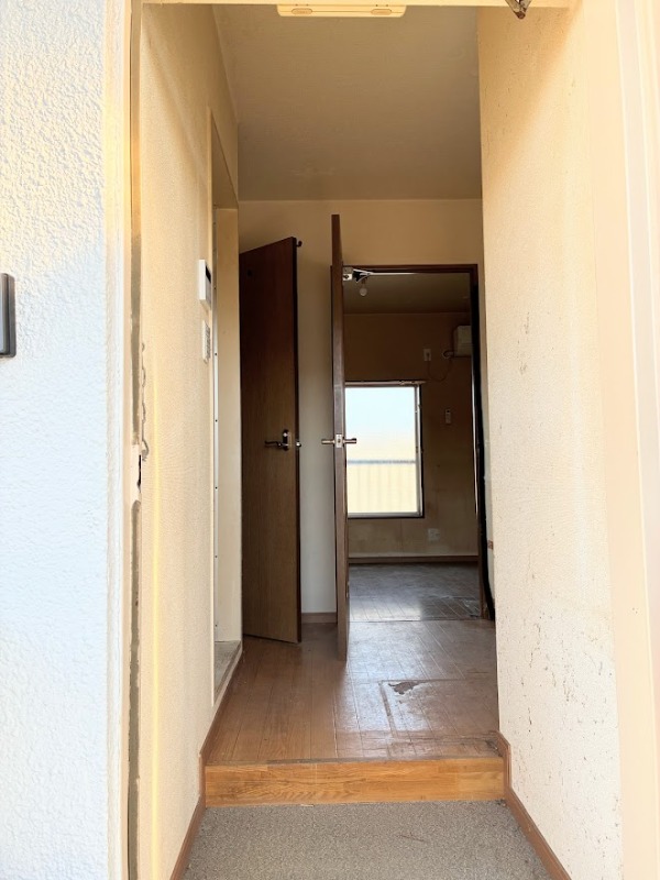 カスタータ高島平 玄関