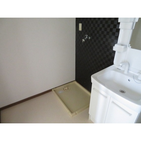 ロワジール0203号室 同建物別部屋の参考画像