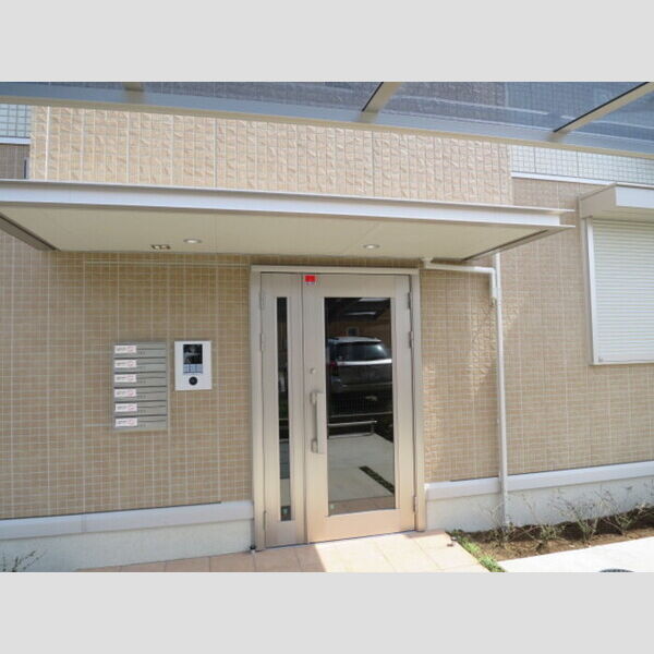 アネシス103号室 エントランス