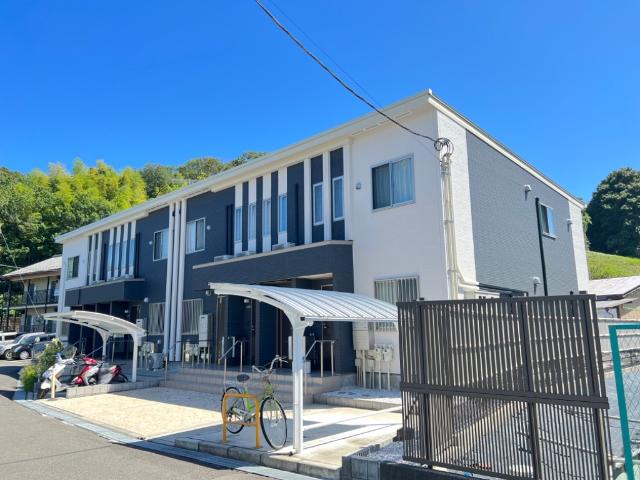 サンフィット・ミワ 外観写真（昼）