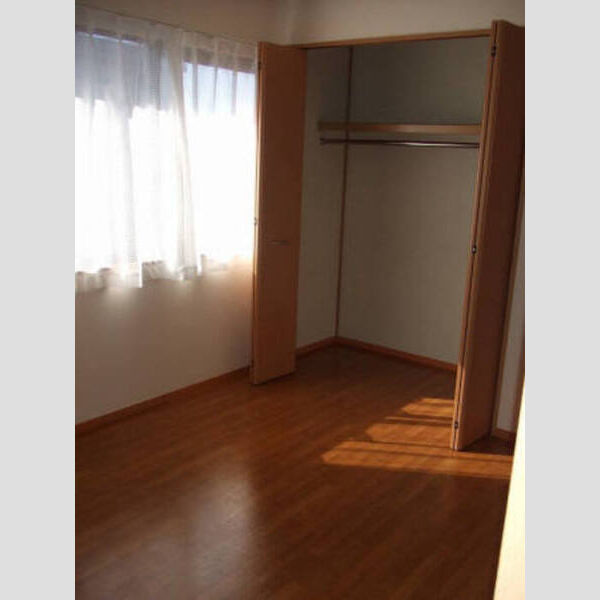 コートビビット 南側洋室♪201