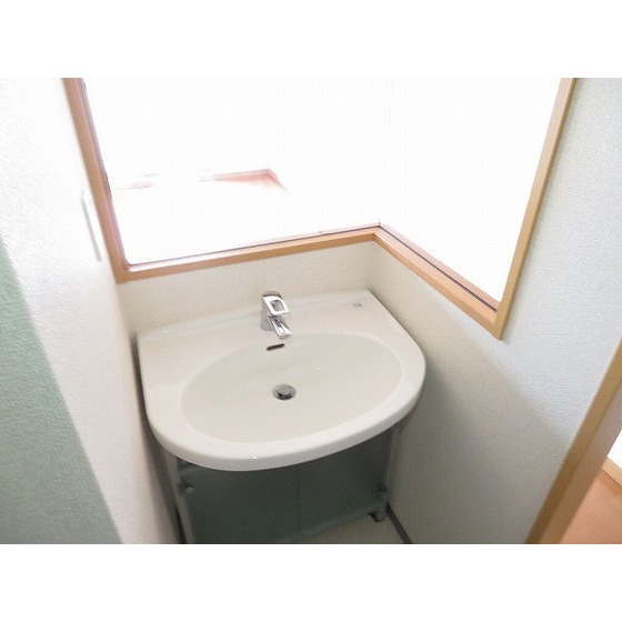 ロイヤルヒルズ浦和0406号室 独立洗面台