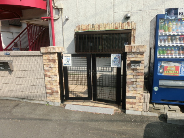 アーバンベル0302号室 エントランス