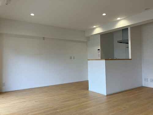 ニックハイム鶴見第二 リビングダイニング