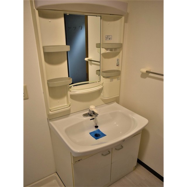 ルクレ川口イースト0504号室 内観