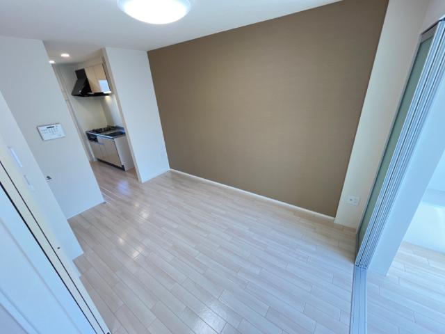 メゾン・ド・ルナ202号室 リビング