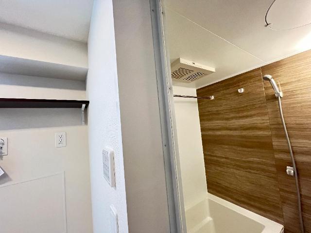 （仮称）小田原市田島マンション新築工事106号室 浴室乾燥機（イメージ）