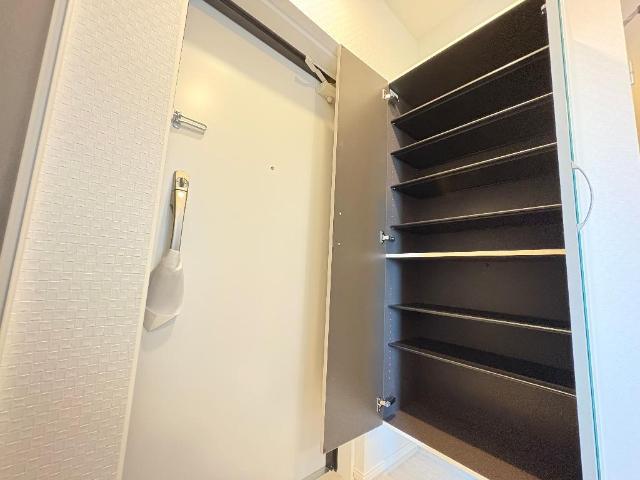 ラ・セルリアン（La Cerulean）303号室 収納