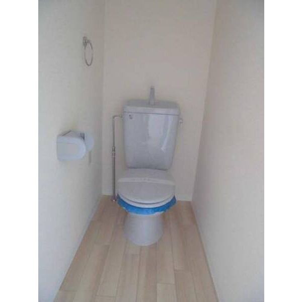 メゾン・ド・ヴィレ　鷺沼0405号室 トイレ