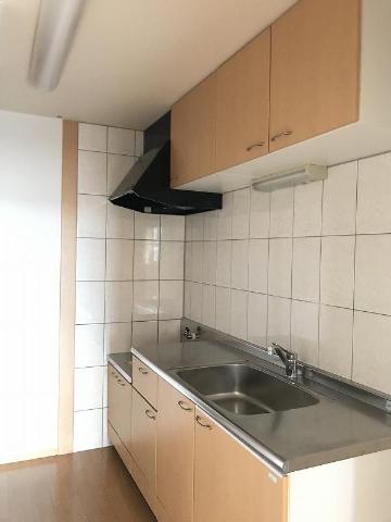 ルミナス砂川七番 キッチン