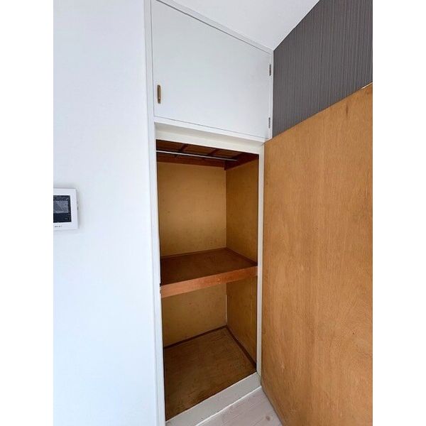 ロフティスピング鎌ヶ谷0101号室 収納