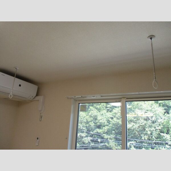 パークタウン303号室 室内物干し