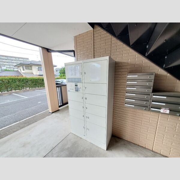 グレイスコートⅡ 宅配ボックス設置有り!