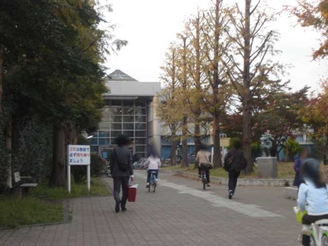 フルール・ド・スリジェ 川崎市立高津図書館まで577ｍ