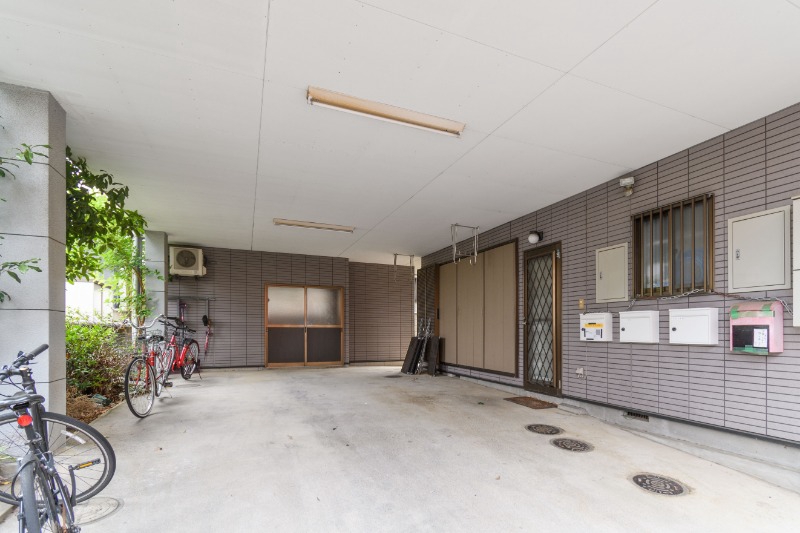 志木市本町4丁目アパート 駐車場