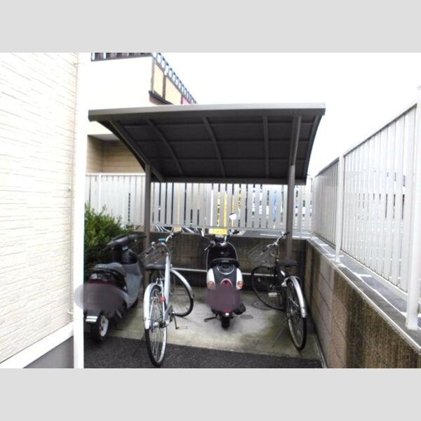 エーデル・ハイム103号室 駐輪場
