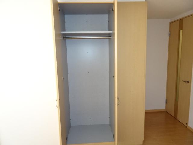 サクラスクェア リビング収納