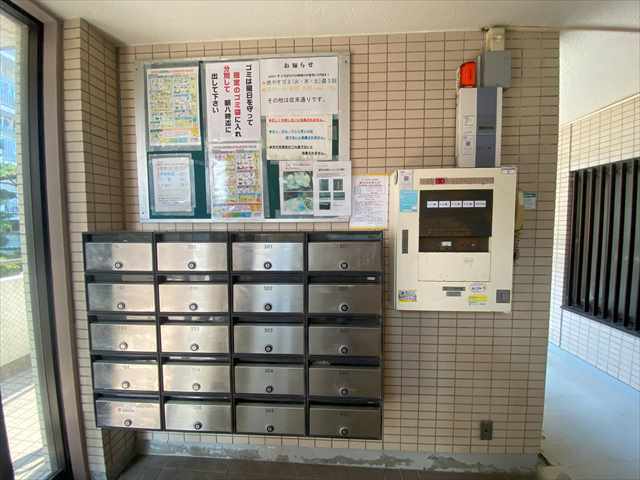 フローラル行徳 玄関