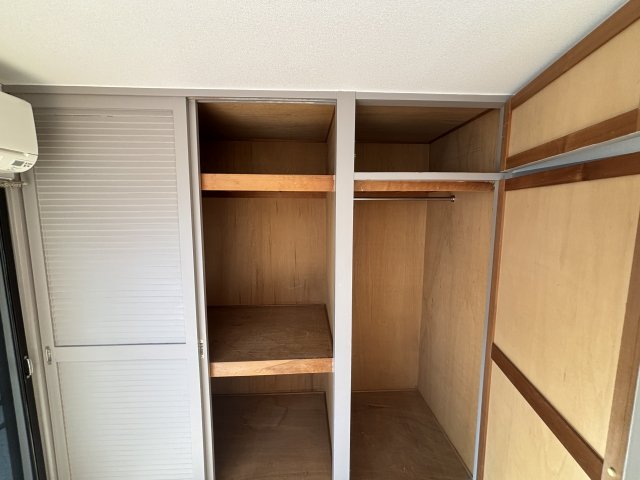 ホームズ駒沢4H号室 収納