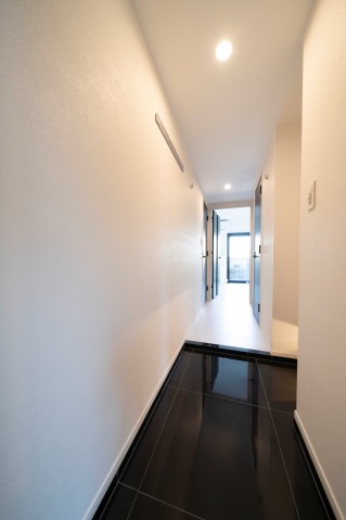 スカイコートルアナ文京本駒込101号室 玄関