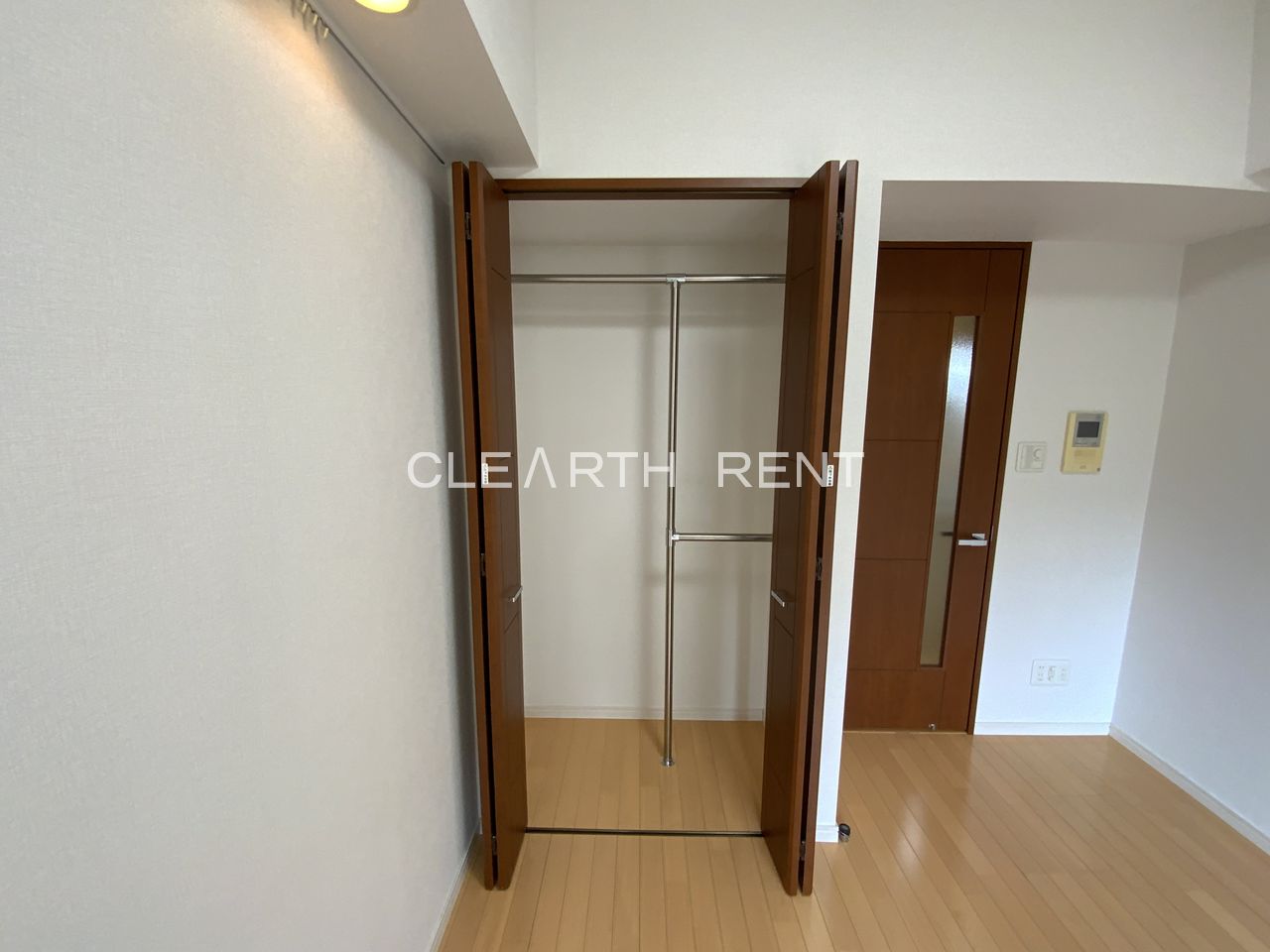 パレステュディオ品川不動前1階 ★ハンガーパイプ付きのクローゼット★