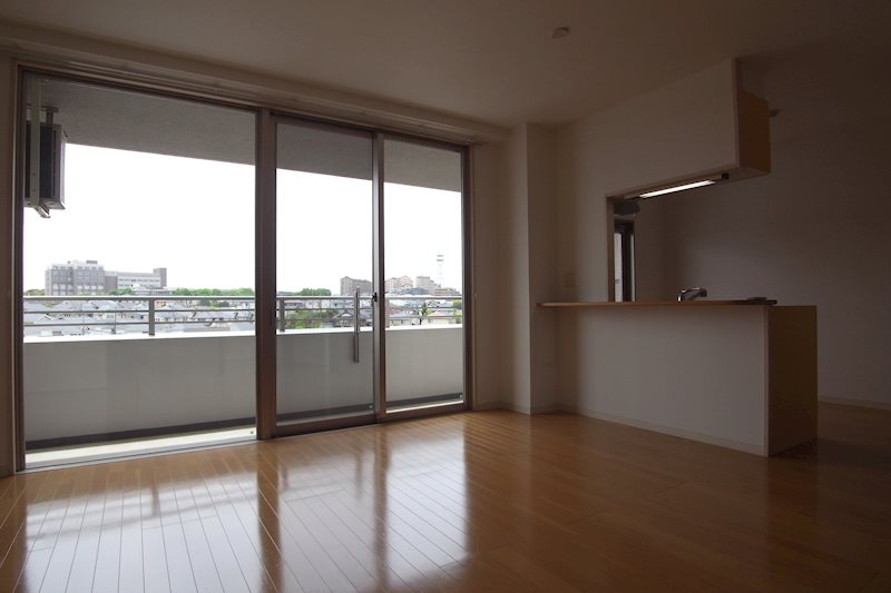 “クオリオ”アイリスパーク リビング