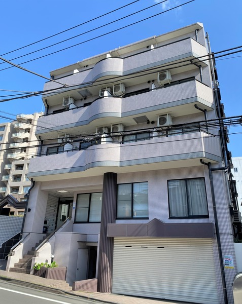 クリスタルグローブの外観画像