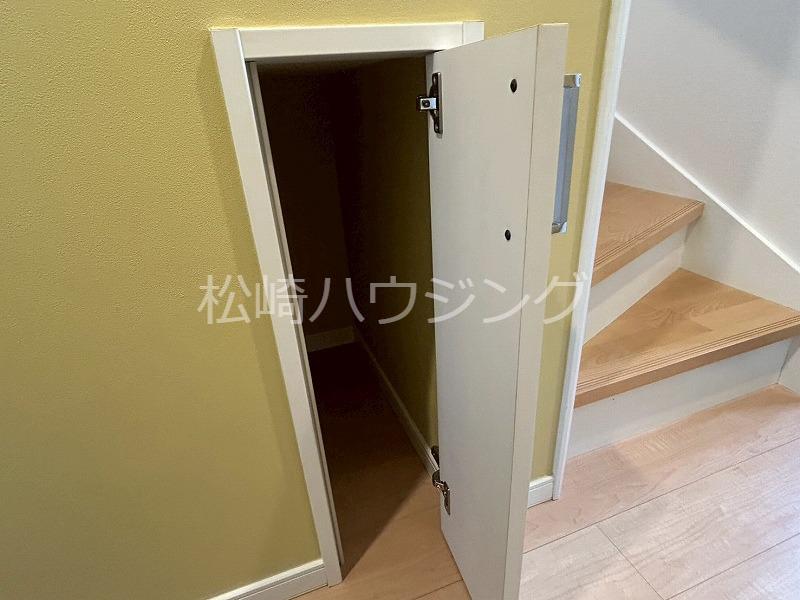 上高田2丁目11戸建 収納