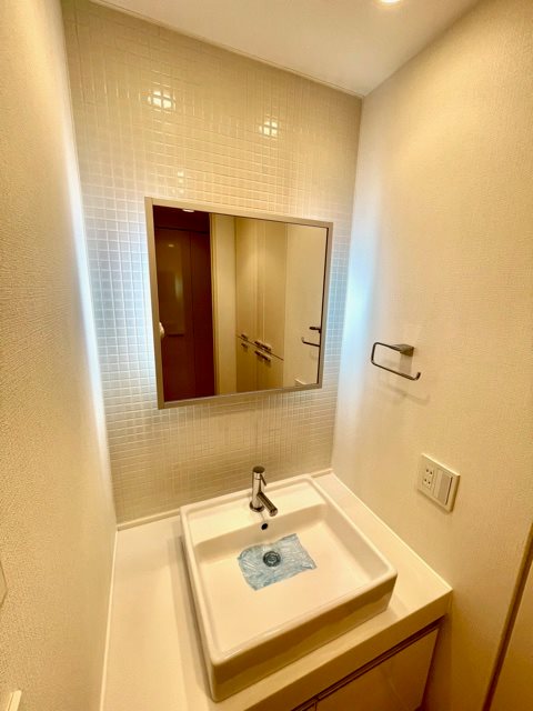 レジディア西麻布8階 同建物別部屋の参考画像