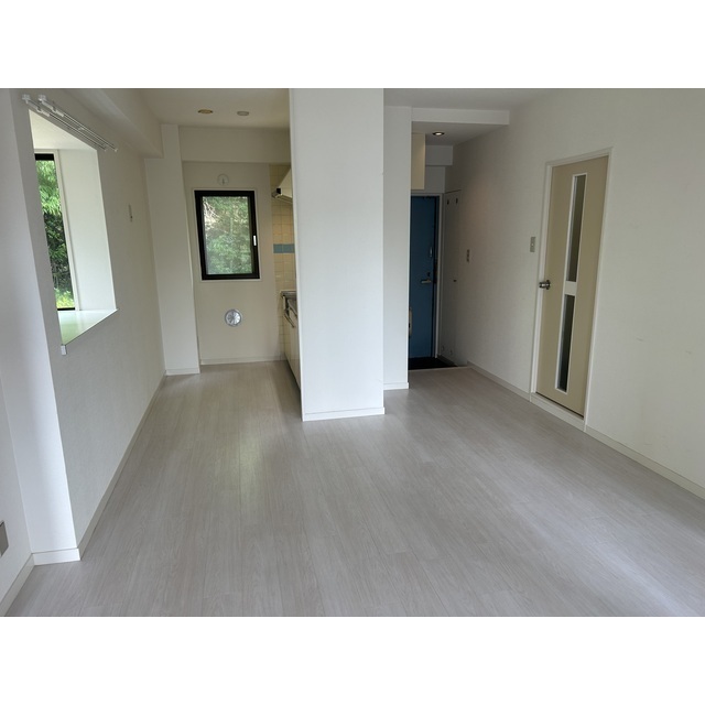 スターライトヴィラ2305号室 リビング