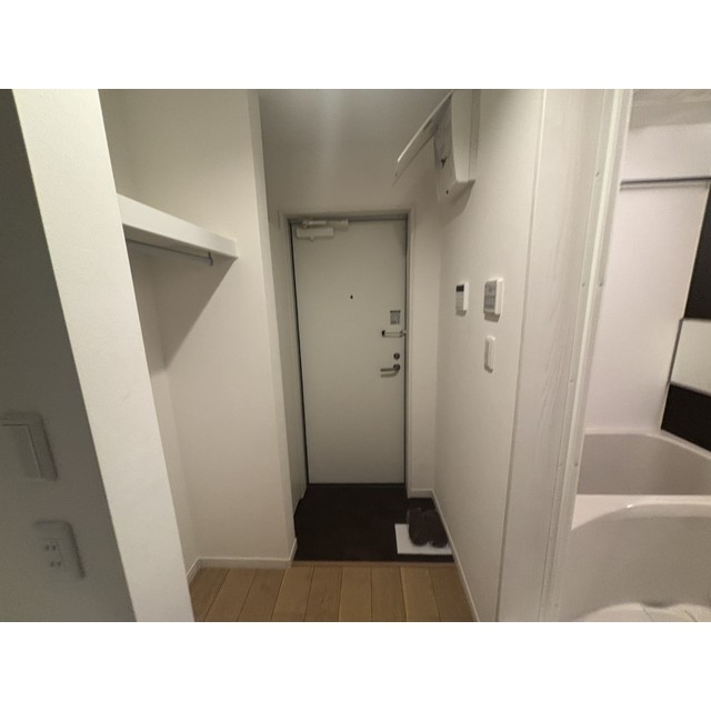 MQuarto成増102号室 玄関