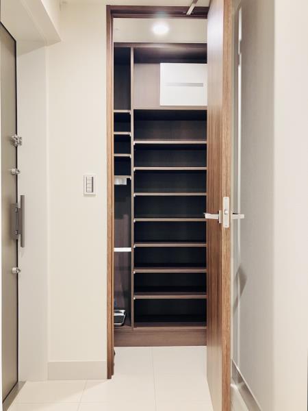 Ｂｒｉｌｌｉａ目黒大橋 リビング